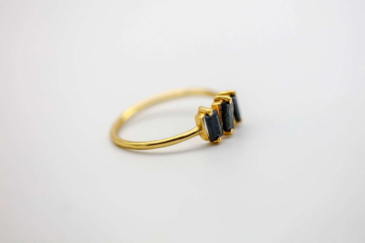 Blue Sapphire Three-Stone Ring – view 5